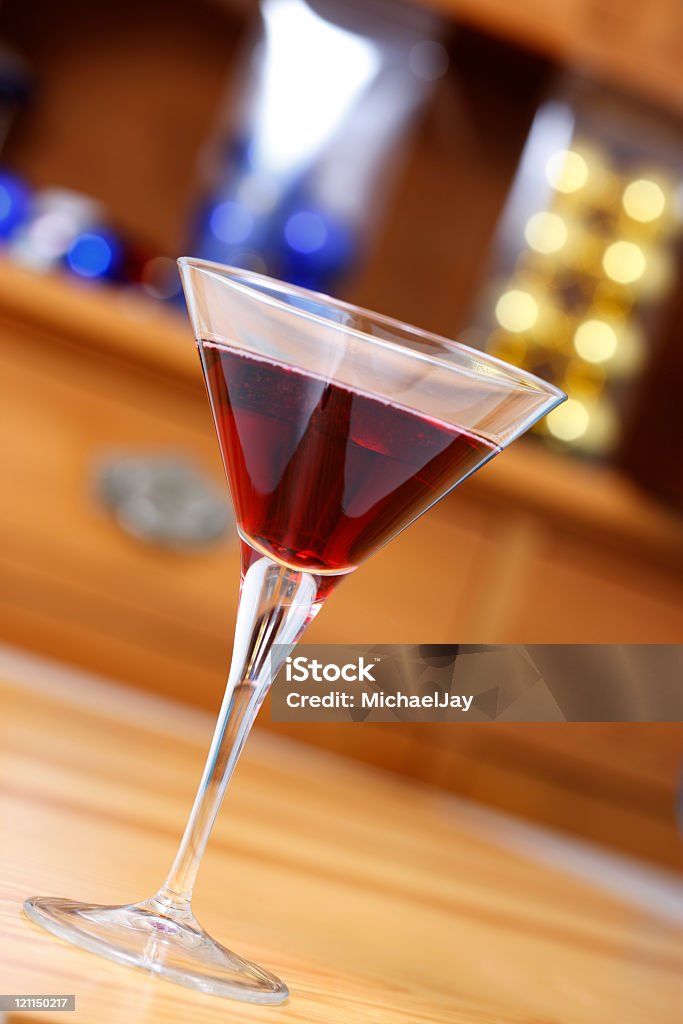 Vermelho em um copo de Cocktail com bebida - Royalty-free Bebida Foto de stock