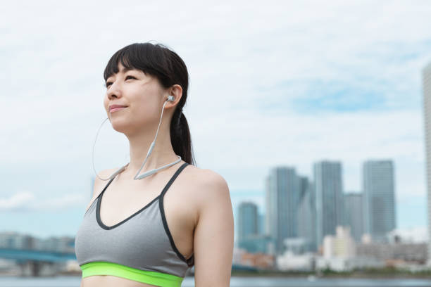 istock Young woman doing sport 1211503280