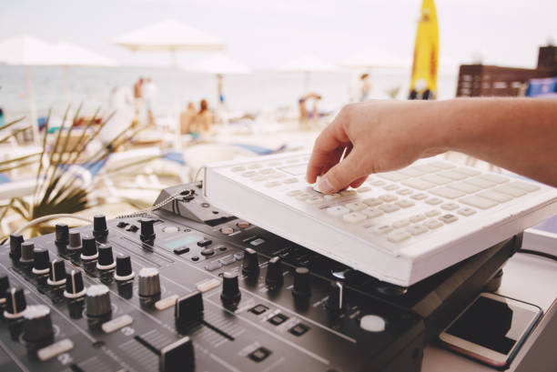istock Summer music beach party 1211564710