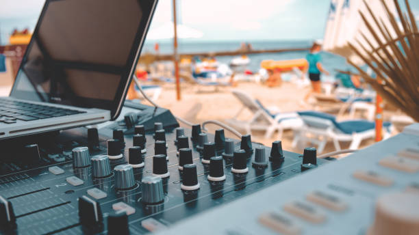 istock Summer music beach party 1211564718