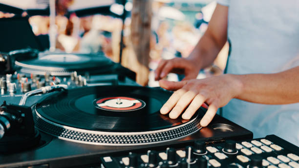 istock Summer music beach party 1211566194