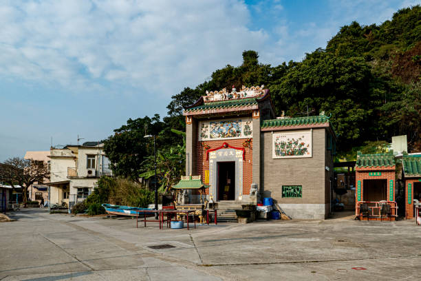 tin hau temple in sok kwu wan, lamma, hong kong - lamma island imagens e fotografias de stock