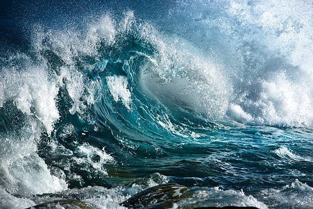 vague de l'océan - sea storm photos et images de collection