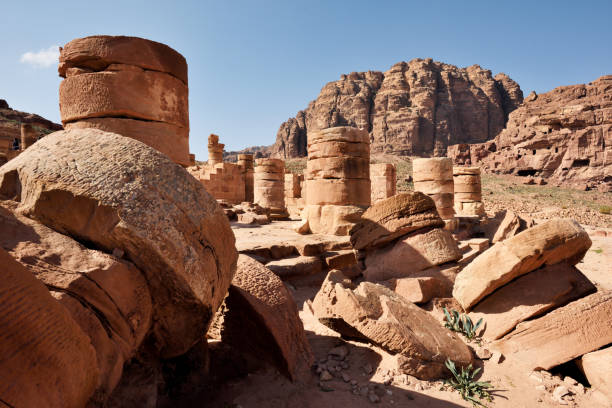istock Petra - historical and archaeological city 1211711791