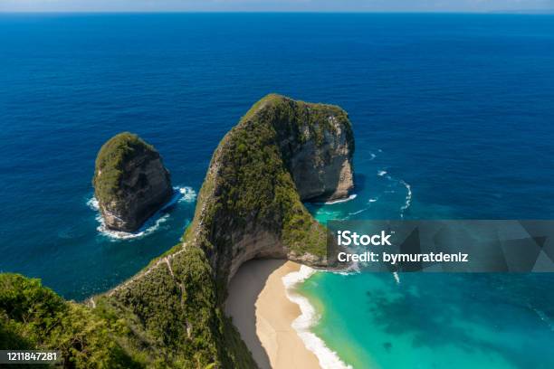 Kelingking Beach Nusa Penida Stock Photo - Download Image Now - Bali, Nusa Penida, Anchored