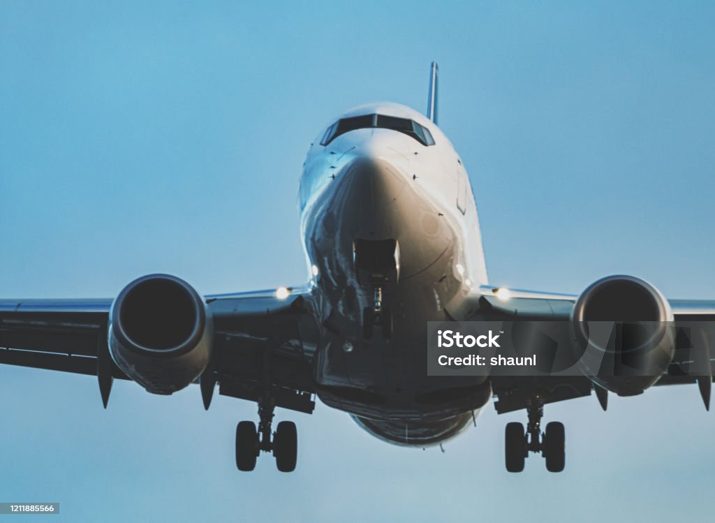 Final Approach Information Flight On Final Approach Stock Photo - Download Image Now - Airplane ...