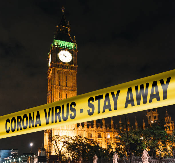 corona virus quarantena in strada a londra - vigilanza tower foto e immagini stock