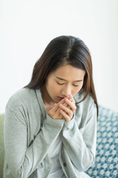 istock Young women to withstand the cold 1211948256