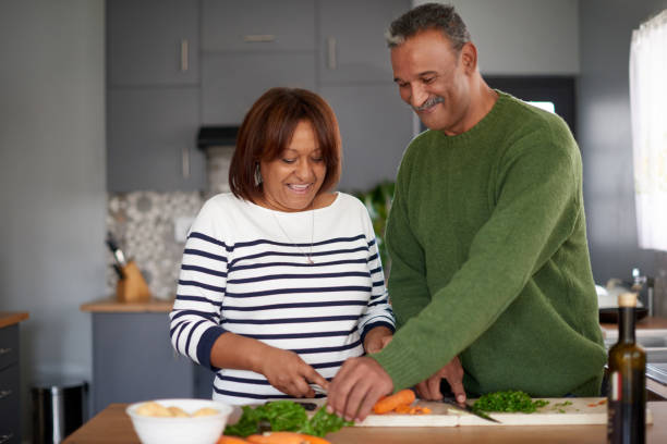istock Bonding happens even when doing the simplest of tasks together 1211949511