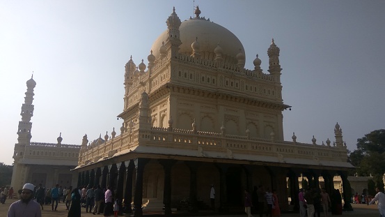 shooted on 01/26/2018 hazrat tipu sultan was a grate freedom fighter in india,his mazar (burial) is in mysores shrirangapattana you can esaly go and visit here,