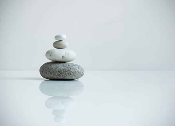 istock In Balance - Steinturm 1211968010