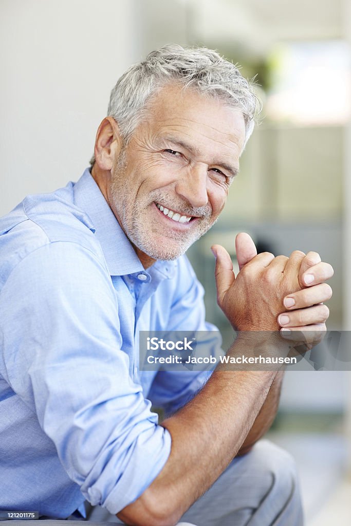 Glückliche ältere männliche Unternehmer lächelnd - Lizenzfrei Männer Stock-Foto