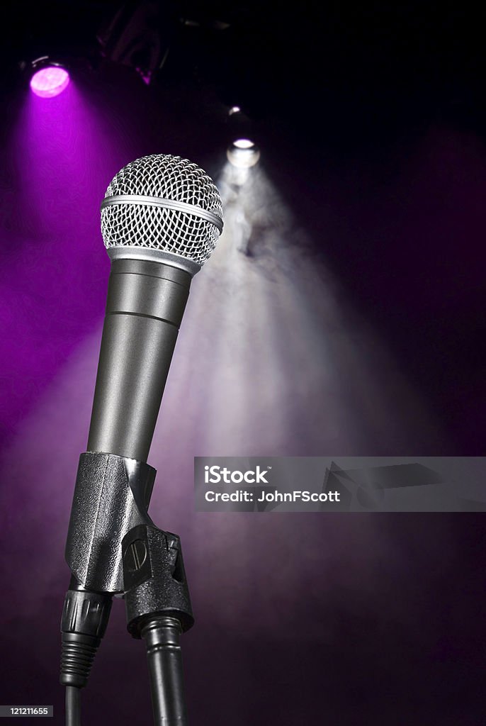Supporto per microfono - Foto stock royalty-free di Asta del microfono