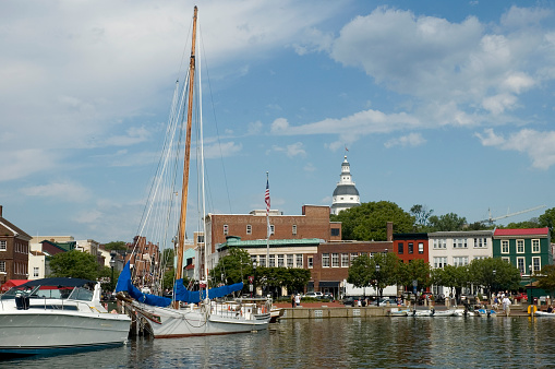 Annapolis Harbor is surrounded by boutiques, shops and restaurants that cater to tourists, residents, and yachtsmen alike. Annapolis is also the home of the United States Naval Acadamy