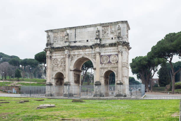 istock Arch in Rome without tourists and people 1212191340