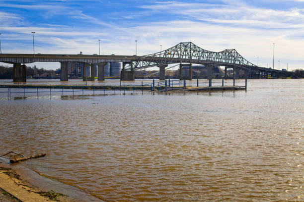 istock Tennessee river flood stage 1212220338