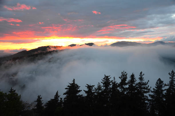 istock Italian sunsets - Fumone 1212222949