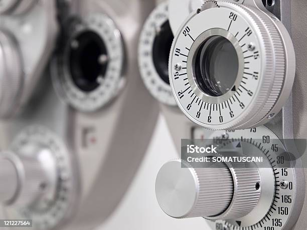 Augenoptiker Diopter Stockfoto und mehr Bilder von Auge - Auge, Augenheilkunde, Augenoptiker