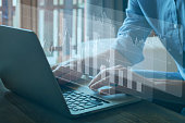 finanzdiagramme-business-analytics-und-intelligence-konzept.jpg?b=1&s=170x170&k=20&c=xl7a6vkoZckNWeao3AzlaRQULtGH09LurTW1LIy-V5w=
