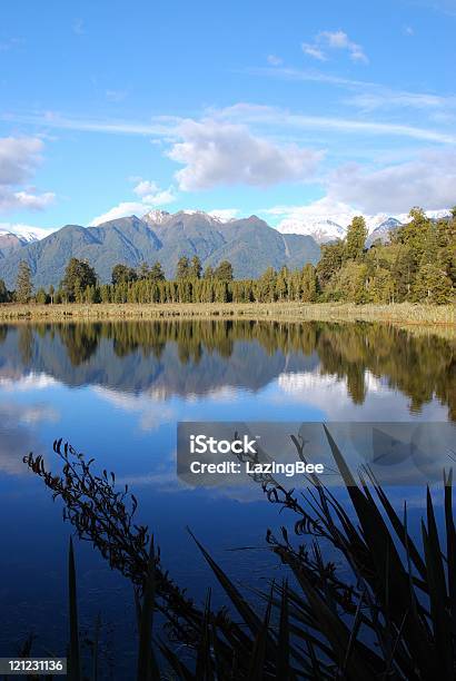 Lago Matheson Costa Oeste Nueva Zelanda Foto de stock y más banco de imágenes de Agua - Agua, Agua estancada, Agua subterránea