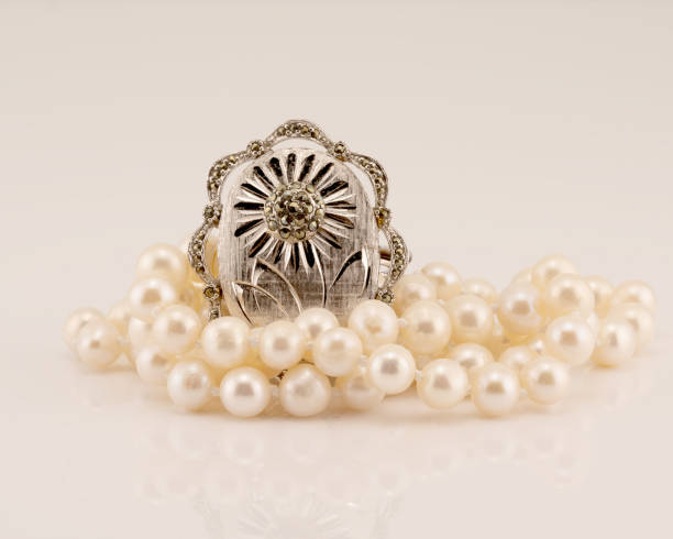 istock Marcasite Broach Amongst Pearl Necklace 1212316780