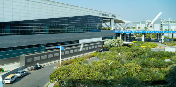 aeroporto internacional delhi indira gandhi, delhi india. - new delhi india indian culture indian ethnicity - fotografias e filmes do acervo