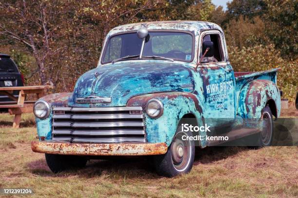 1952 Chevy 3100 Pickup Truck Met Patina Roest Stockfoto en meer beelden van Pick-up - Pick-up, 1950-1959, Chevrolet