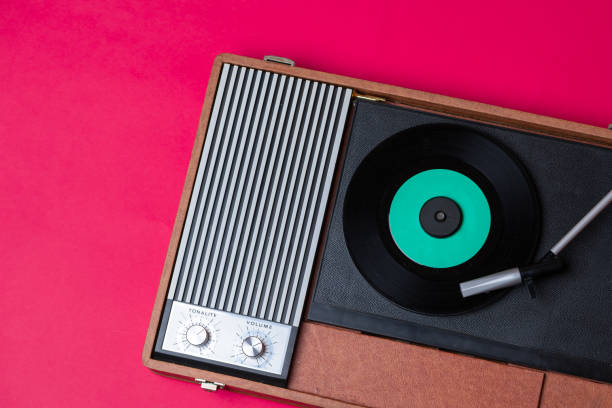 istock Retro vinyl player and gramophone 1212402885