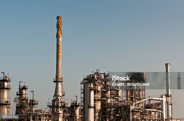 Petrochemischen Raffinerie Werk Stockfoto und mehr Bilder von Chemiefabrik - Chemiefabrik, Destillationsturm, Fabrik