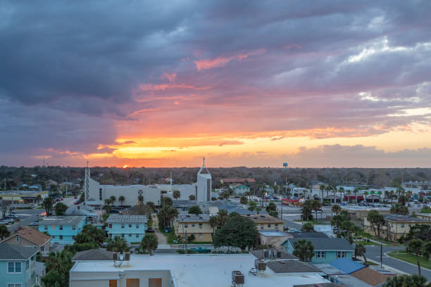 istock Florida Neighborhood at Sunset 1212453371