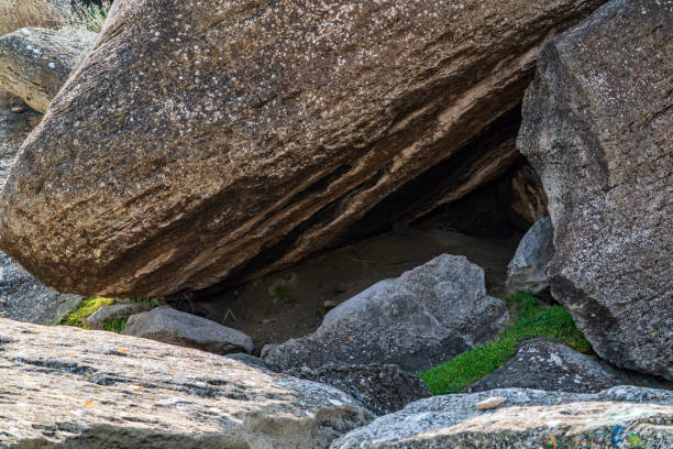 istock Grotto in the rocks ruins 1212477499