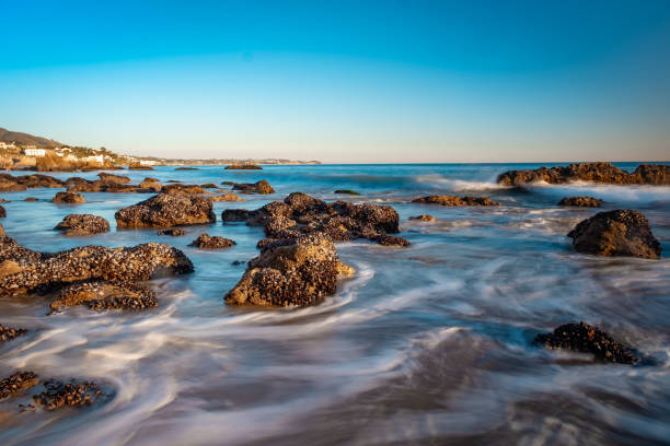 malibu sunrise over la piedra state beach - screen saver imagens e fotografias de stock