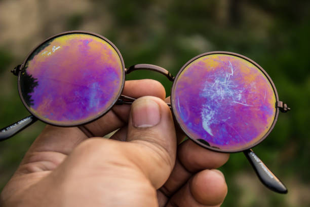 A picture of eye goggles