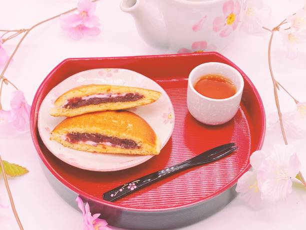 Japanese sweet called Dorayaki This is a sweet called Dorayaki. 2273 stock pictures, royalty-free photos & images