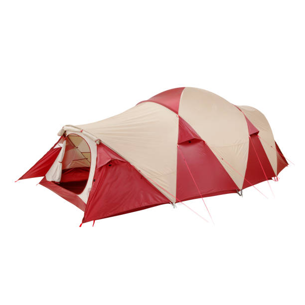 tienda de túnel de camping aislada en blanco. tienda de senderismo impermeable con vista lateral de dosel de micromesh. equipo de camping. beige y rojo 6 seis personas ultralight mochila alpine tent. refugio moderno - tent camping dome tent single object fotografías e imágenes de stock