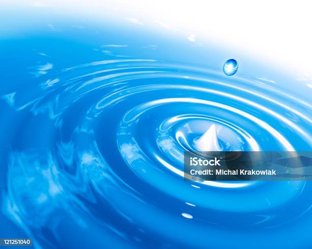 Foto de Ondulado Azul Líquido e mais fotos de stock de Oscilação Curvada - Oscilação Curvada, Água, Gota - Líquido