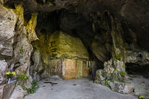 The hospital cave of Cat Ba Island in Vietnam The hospital cave of Cat Ba Island in Vietnam haiphong province photos stock pictures, royalty-free photos & images