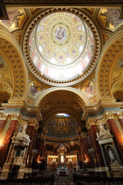 istock Saint Basilica Stefan in Budapest 1212591711