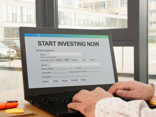 istock Conceptual hand written text showing Start Investing Now 1212594307