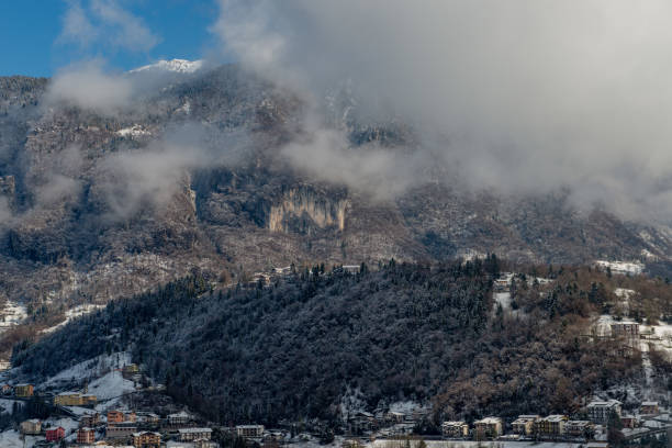 istock montagtna village after snowfall 1212620366