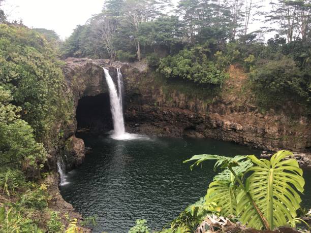 istock Rainbow Falls Lookout, Hawaii State Park 1212630500