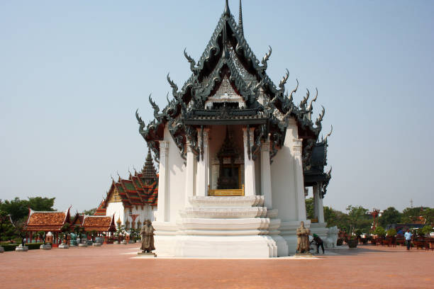 palácio sanphet prasat, cidade antiga, bangkok, tailândia - sanphet palace - fotografias e filmes do acervo