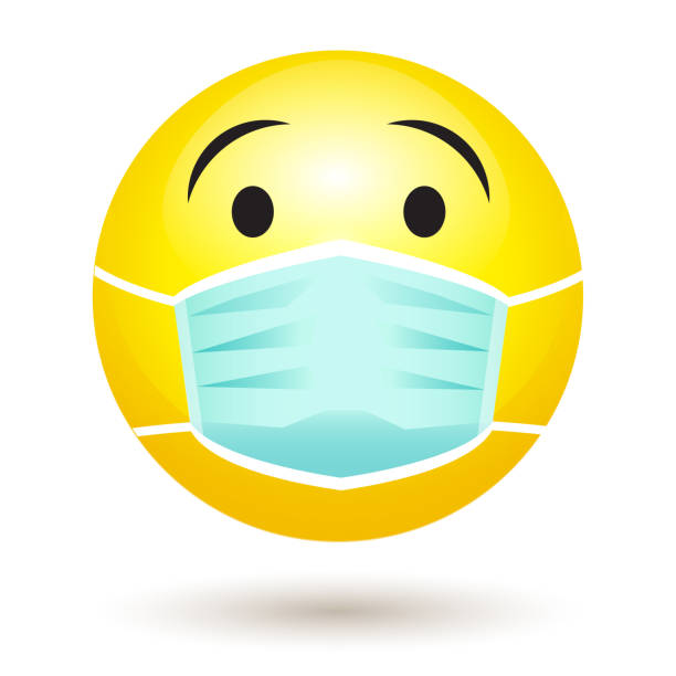 lächeln emoji mit einer schützenden chirurgischen maske. symbol für coronavirus-ausbruch. - smile sign stock-grafiken, -clipart, -cartoons und -symbole