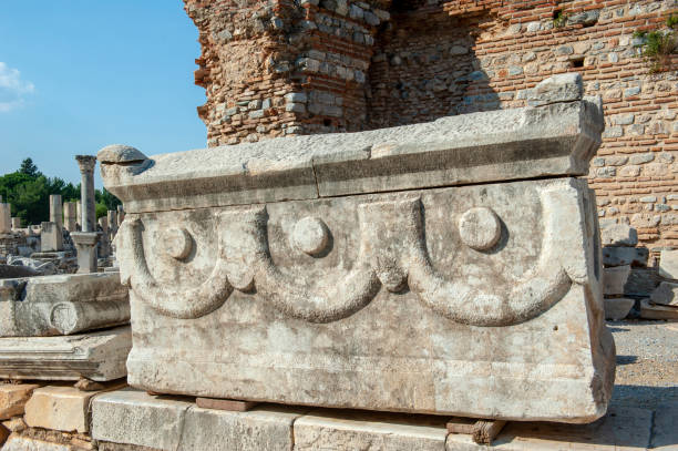 istock Tomb in Ephesus, Selcuk 1212676998