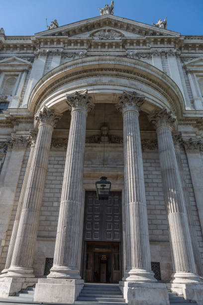 istock Saint Paul's Cathedral: Door, External Lantern and Columns, London 1212689455