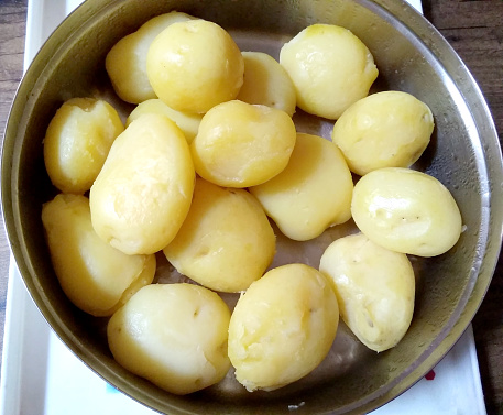 Bowl of freshly boiled potatoes ready for serving