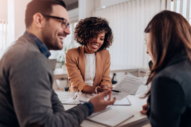 Group of people having meeting and disscusing Group of people having meeting and disscusing at the office three people stock pictures, royalty-free photos & images