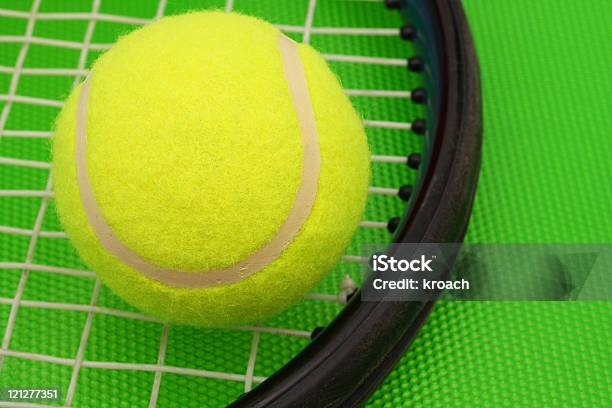 Giocare A Tennis - Fotografie stock e altre immagini di Attività - Attività, Attività ricreativa, Attrezzatura