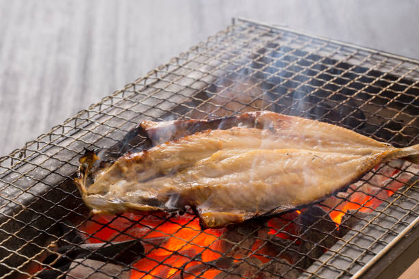 caballa seca - pescado secado fotografías e imágenes de stock