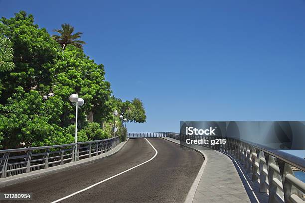 Strada Di Campagna - Fotografie stock e altre immagini di Ambientazione esterna - Ambientazione esterna, Asfalto, Autostrada